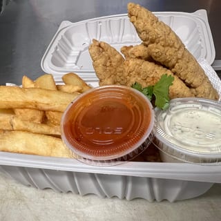 CRISPY FRIED CHICKEN TENDERS WITH FRIES (Deep Copy)